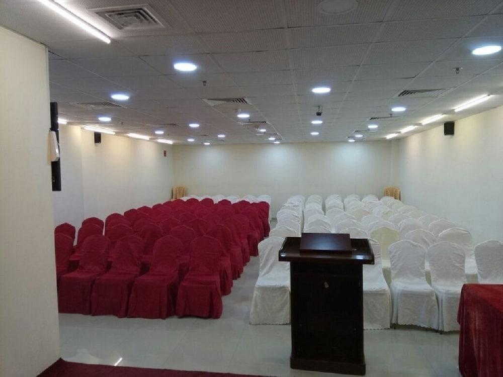 Skylark Al Barsha 3* Dubaï